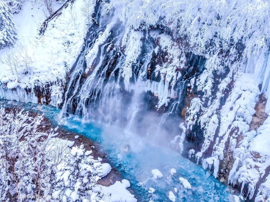 Shirahige Waterfall